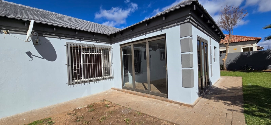 2 Bedroom Property for Sale in Flamwood North West